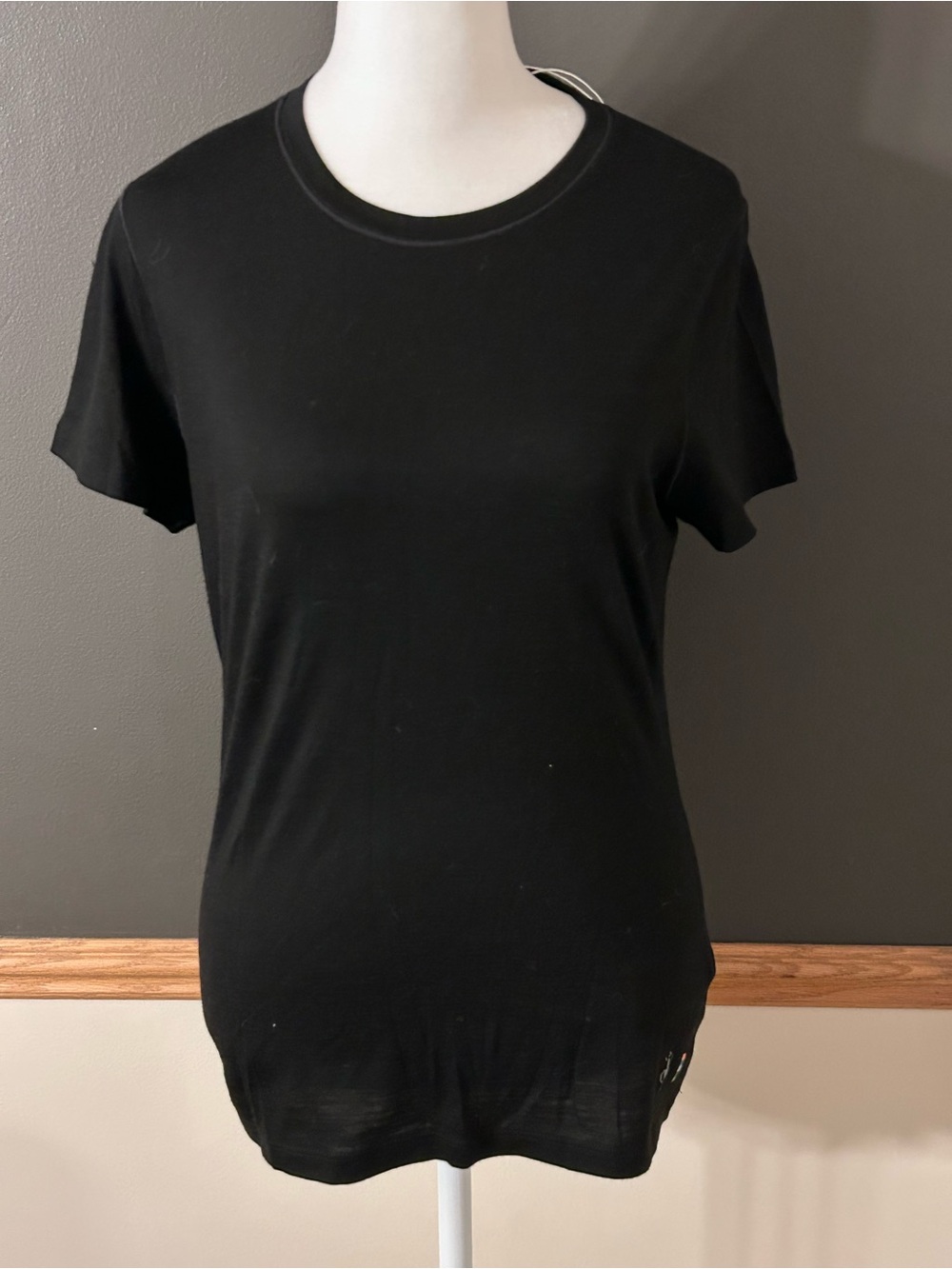NWT Smartwool Women's Merino Wool Short Sleeve Tee T-shirt Black Size Small